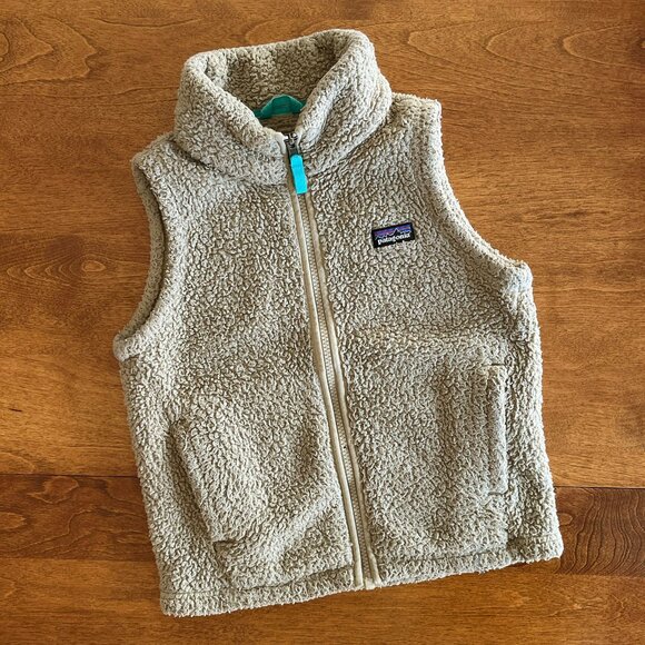 Patagonia cozy tan fleece vest S 7-8 - Picture 1 of 11
